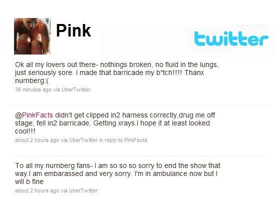 Pink a plecat cu ambulanta de la un concert, dupa ce a cazut de pe scena VIDEO!