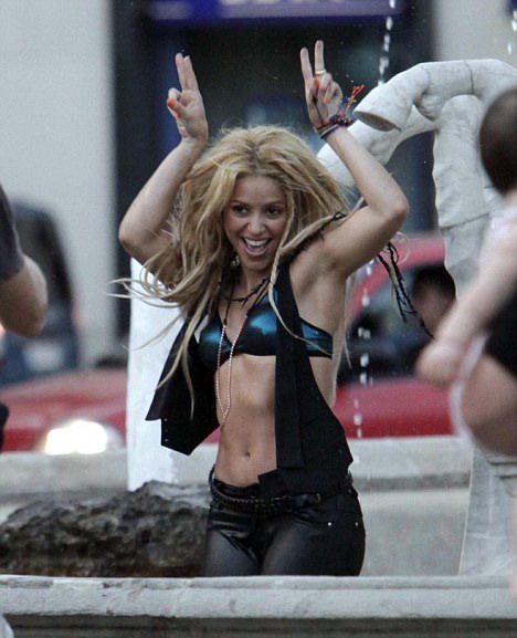 Shakira &ndash; roller girl in Barcelona pentru noul clip FOTO &nbsp;