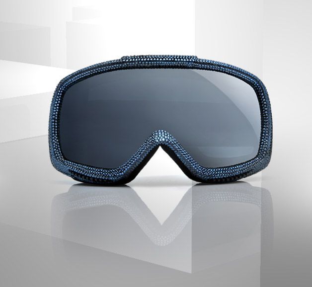 FASHION EXTREM: ochelarii de schi D G, incrustati cu cristale