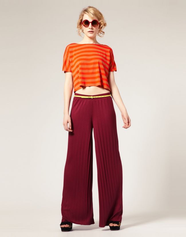 Asos.com propune pantalonii colorati. Vezi cele mai chic 15 modele!
