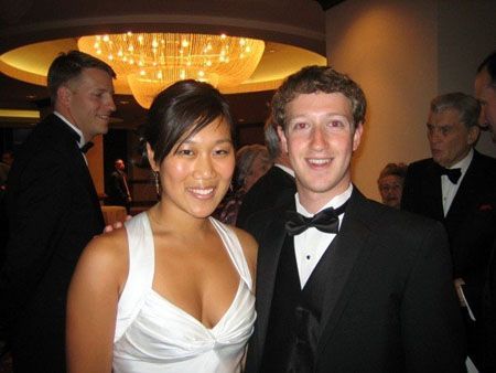 Mark Zuckerberg si Priscilla Chan: de la o bomboana la cea mai dulce relatie! Miliardarul de 27 de ani si &ldquo;Doamna Facebook&rdquo;