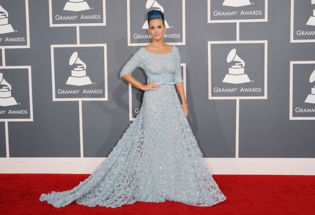 Grammy 2012: cele mai frumoase zece aparitii de pe covorul rosu