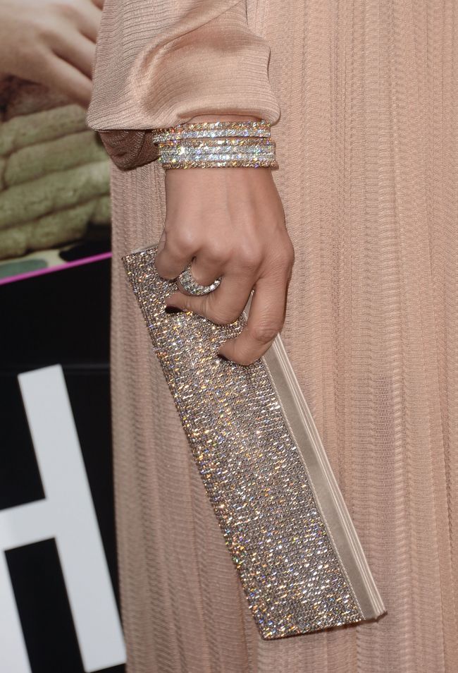 Jennifer Lopez a eclipsat toate actritele intr-o rochie semnata de designerul roman Maria Lucia Hohan