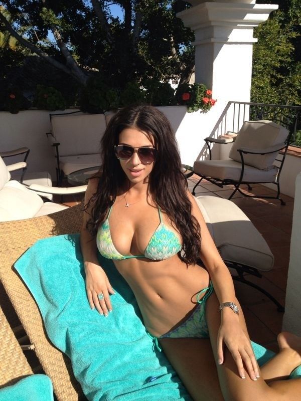 Georgia Salpa &ndash; sora geamana a lui Kim Kardashian?