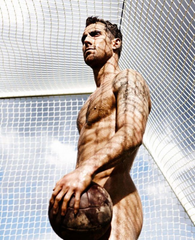 Cele mai sexy corpuri are anului 2012. Sportivii de la Olimpiada de la Londra si-au aratat formele perfect sculptate intr-un pictorial NUD