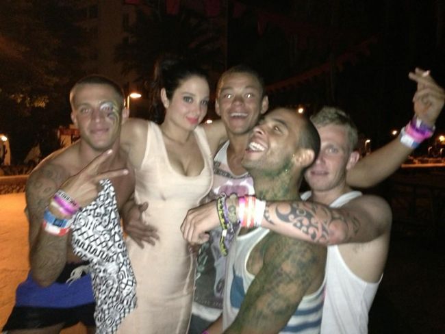 Tulisa, cantareata declarata de FHM cea mai sexy femeie din lume, si-a schimbat complet look-ul. Iti place cum ii sta?