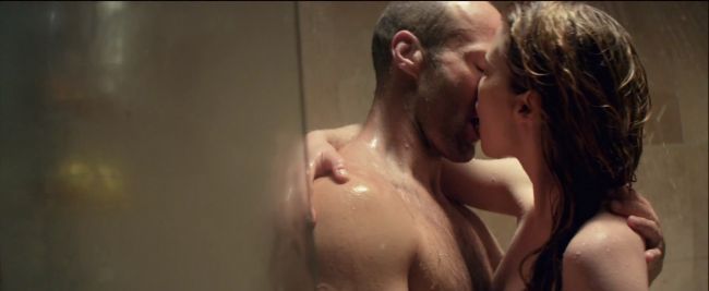 Jennifer Lopez, asa cum fanii isi doreau de mult sa o vada: doar in lenjerie intima in noul film VIDEO
