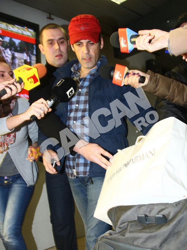 Stefan Banica Jr. s-a intors din vacanta fara sotia si fiica lui. Ce a declarat cantaretul despre Andreea Marin