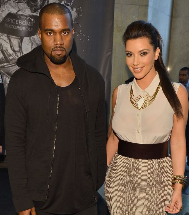Kim Kardashian si Kanye West, complet goi pe internet. Vezi imaginea care i-a scandalizat pe fanii starletei