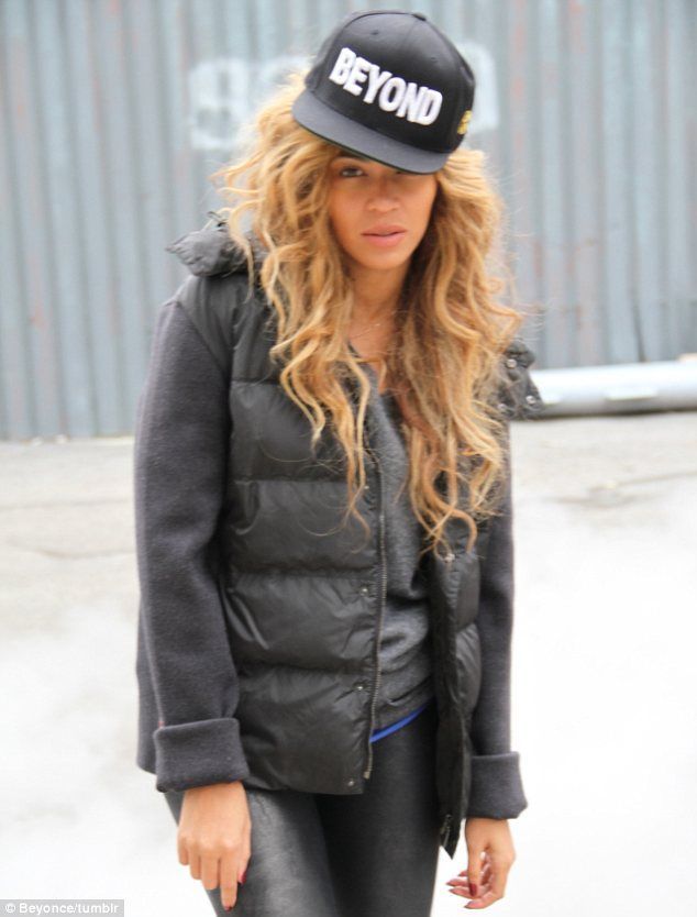 Beyonce renunta la look-ul de diva pentru o sedinta foto inedita. Cum s-a lasat fotografiata vedeta