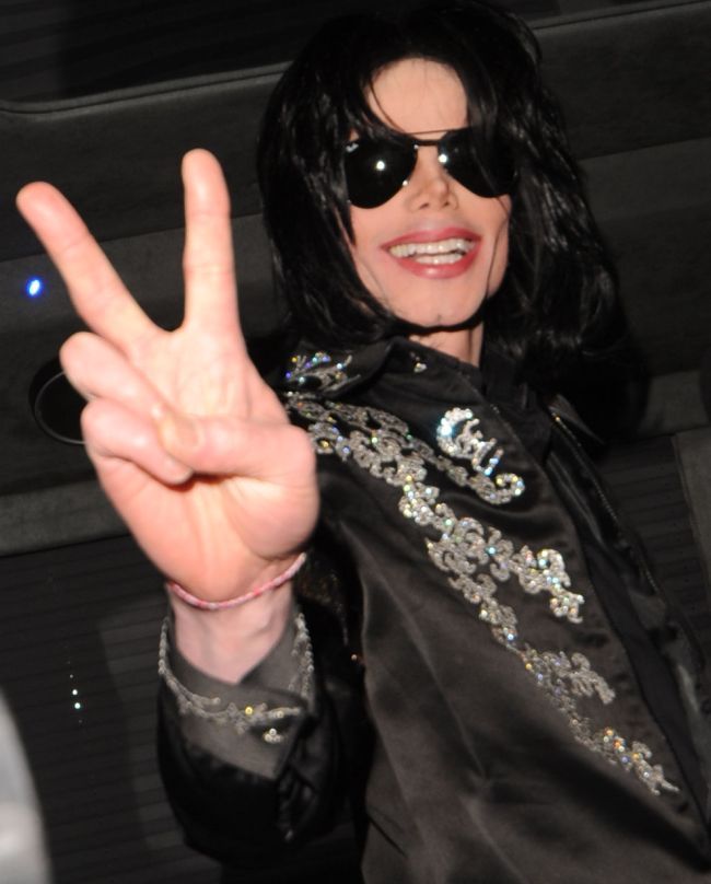 Dezvaluiri incredibile despre Michael Jackson. Ce acuzatii ii sunt aduse la patru ani dupa moartea sa