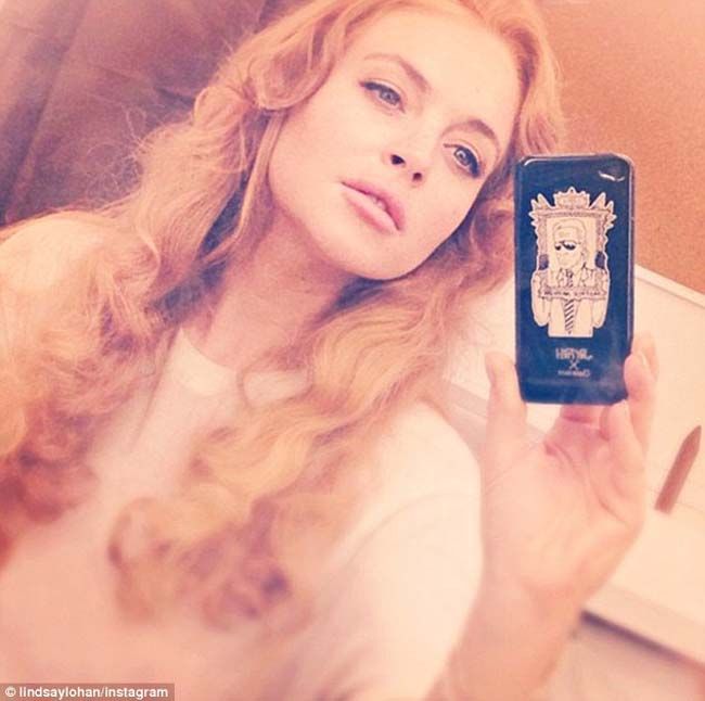 Lindsay Lohan arata mai bine ca niciodata! Vezi imaginea in care e atat de frumoasa, incat fanii abia au recunoscut-o