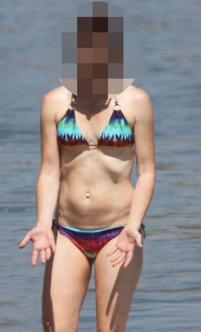 Are numai 39 de ani, dar abdomenul ei arata asa. Ce vedeta si-a socat fanii cu o aparitie dezastruoasa la plaja