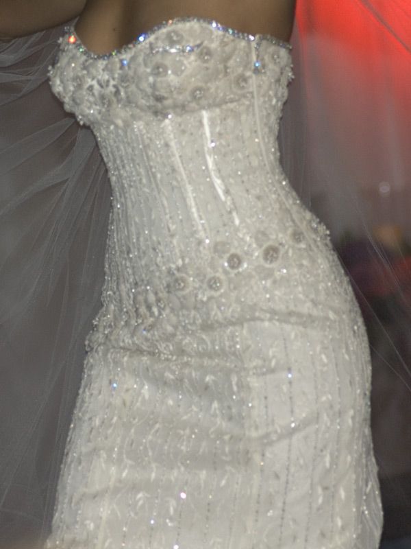Cea mai scumpa rochie de mireasa din lume costa 12 milioane de dolari! Cum arata si ce o face atat de speciala