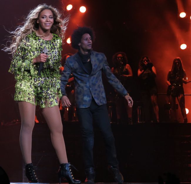 Beyonce a incins atmosfera la ultimul concert din cadrul turneului Mrs Carter. Cum a fost surprinsa vedeta pe scena