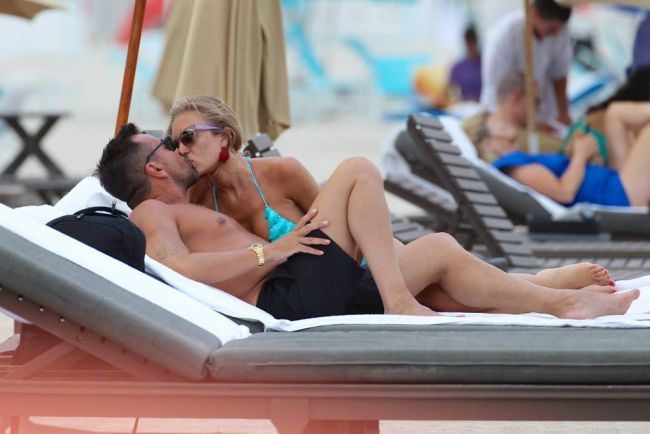 Laura Cremaschi si iubitul ei, cuplul care a fost in centrul atentiei pe o plaja din Miami. La ce gesturi extrem de intime au recurs cei doi parteneri