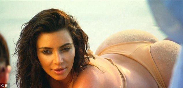 Inca un sex tape? Ce a dat-o de gol pe Kim Kardashian ca s-a filmat (IAR) in momentele intime. Ce alte vedete mai au in colectie astfel de inregistrari