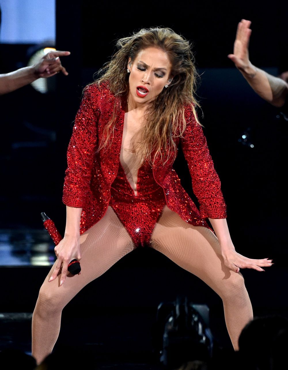 Unde ti-e demnitatea? Jennifer Lopez, aspru criticata dupa prestatia de la AMA. Ce i-a deranjat pe ziaristi