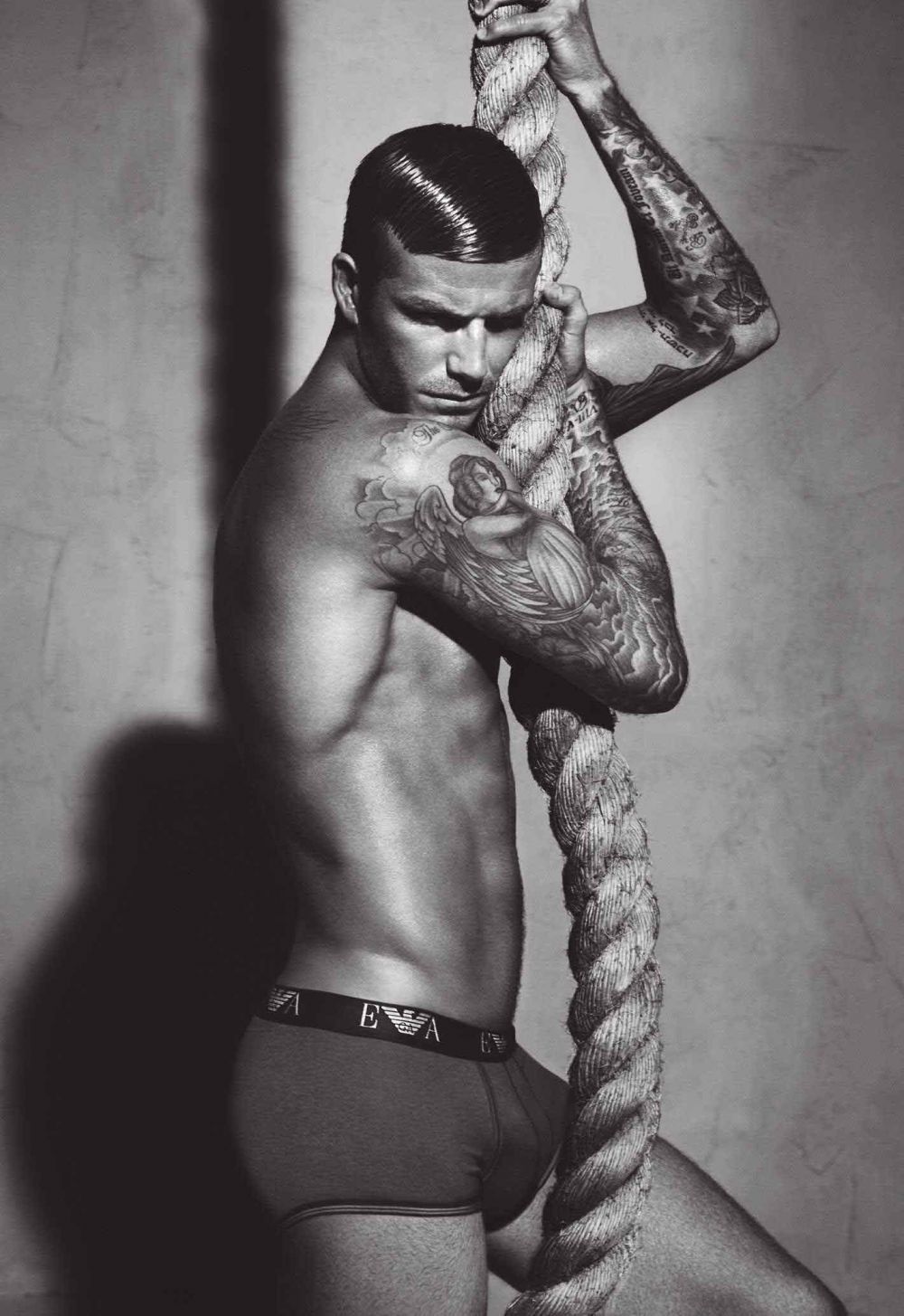 Beckham si Ronaldo au un concurent pe masura! Nimeni nu s-ar fi gandit ca Justin Bieber poate fi atat de sexy in lenjerie intima. Cum arata in noua campanie CK