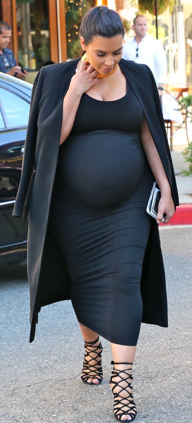 Imagine de nota 10 cu North West si mama ei, Kim Kardashian. Cele doua si-au facut aceeasi impletitura si arata adorabil