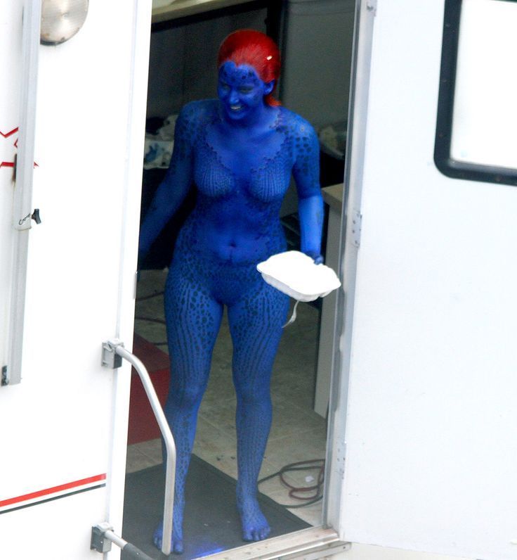 Vedeta cu cel mai controversat corp de la Hollywood. Cum arata Jennifer Lawrence in costum de baie, fara editari