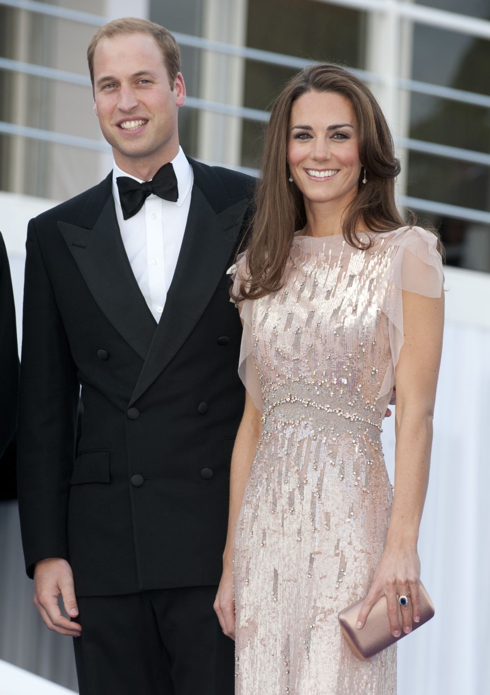 Fara cusur. Kate Middleton a impesionat intr-o rochie batuta in cristale si paiete. Cat de frumoasa a fost