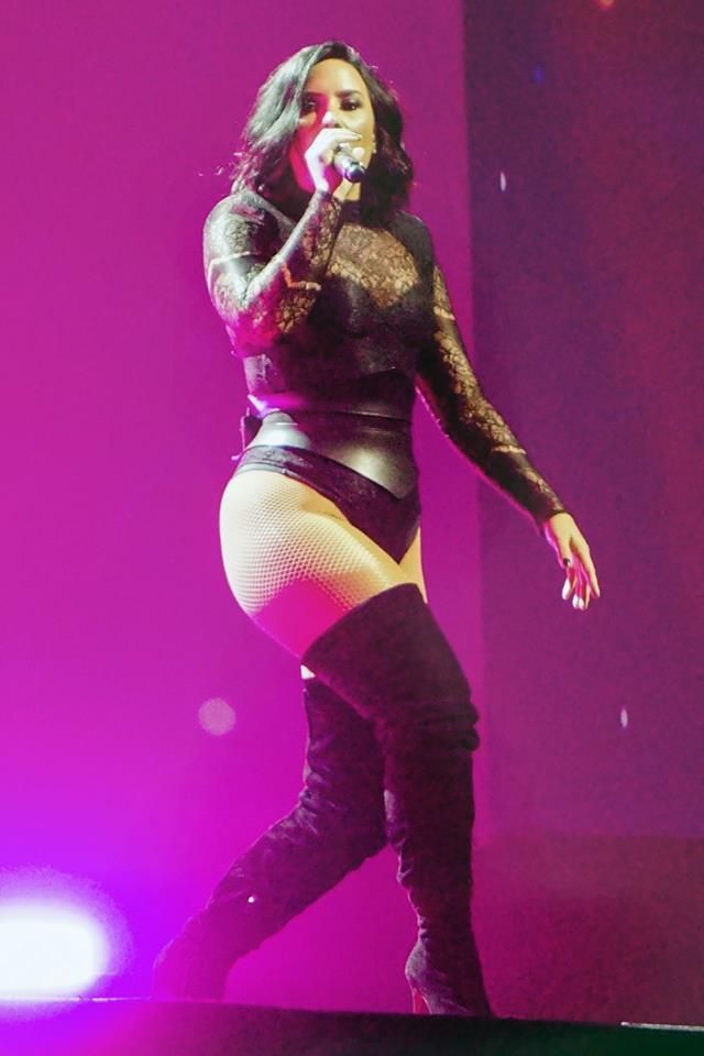 Demi Lovato, schimbare radicala de look. Cum a fost fotografiata vedeta idolatrizata de adolescenti din intreaga lume