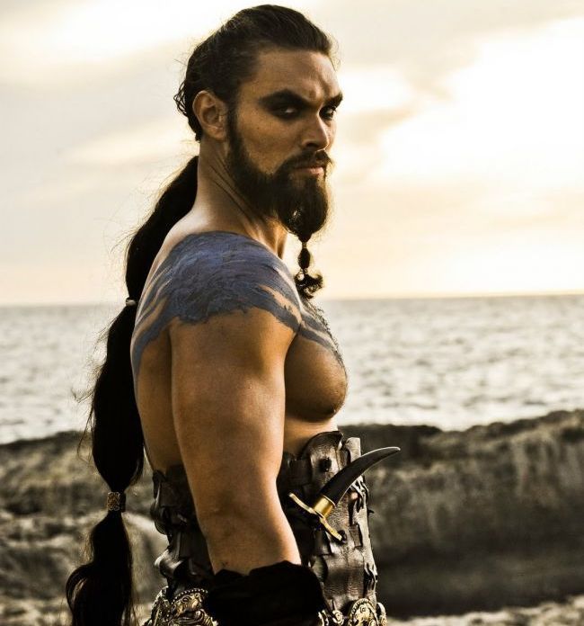 Khal Drogo , ca in scenele de lupta. Ce accesoriu inspaimantator a purtat Jason Momoa pe strazile din Los Angeles