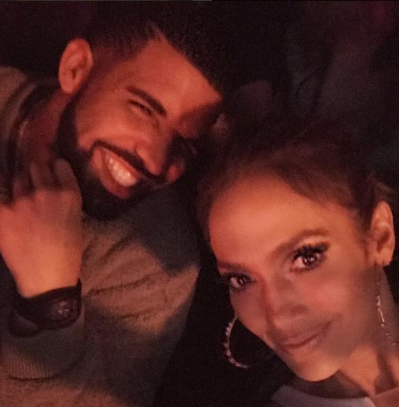 J.Lo si Drake, tandri intr-o imagine postata chiar de cantareata. Cum s-a fotografiat ultimul presupus cuplu de vedete