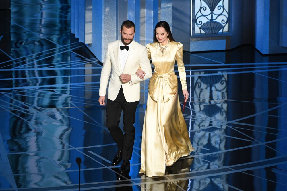 Femeile din viata lui Jamie Dornan, aparitii dezamagitoare la Oscar: Dakota cu rochia sifonata, sotia neinspirata
