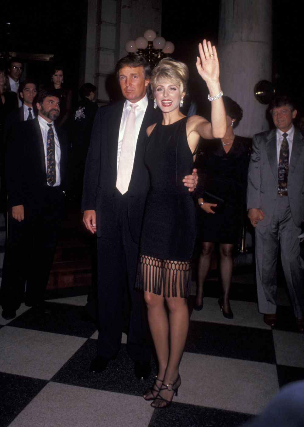 Fosta sotie a lui Donald Trump, aparitie sexy la un show de dans. Cat de bine arata mama lui Tiffany Trump, la 53 de ani