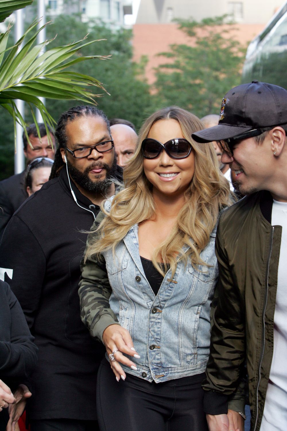 Mariah Carey refuza sa accepte ca s-a ingrasat. Cum pozeaza pe retelele de socializare si cum au surprins-o paparazzi