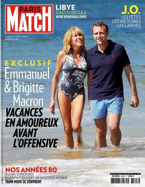 Brigitte Macron, &icirc;n costum de baie. Cum arată Prima Doamnă a Franței la plajă