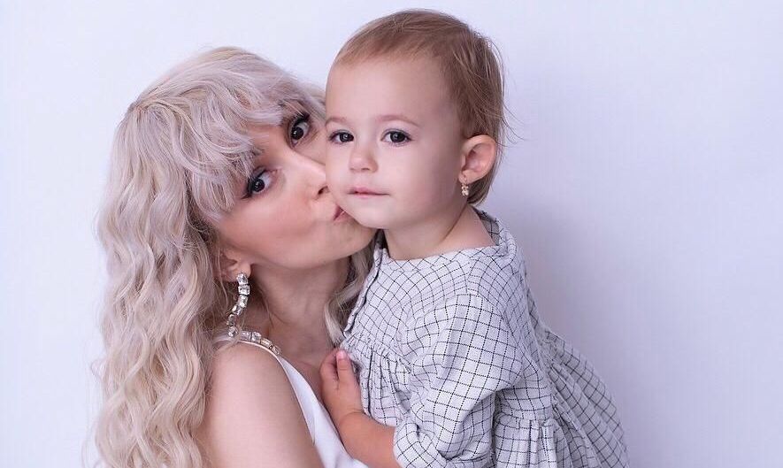 Andreea Bălan a refuzat să arate chipul fetiței ei timp de doi ani. Acum a dezvăluit motivul