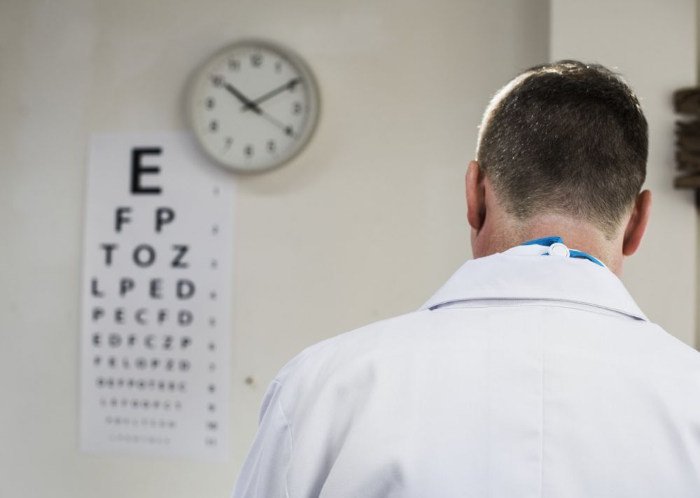 Ianuarie este Luna Internațională a Depistării Glaucomului: Ce ne sfătuiește oftalmologul?