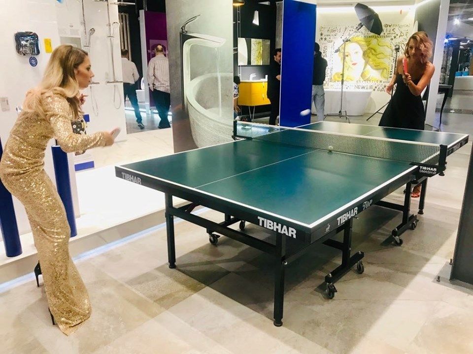 Ping-pong pe tocuri și &icirc;n rochii de seară. Campioanele europene, dive la o ședință foto