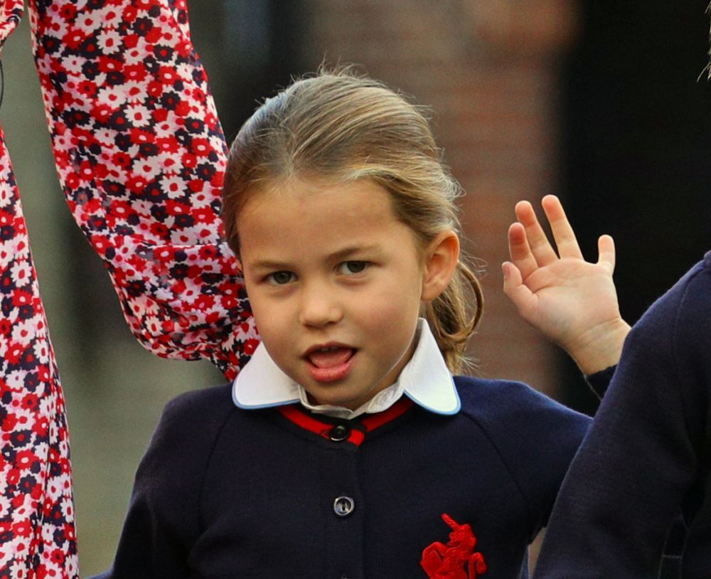 Zi importantă pentru Familia Regală. Prințesa Charlotte a &icirc;nceput școala
