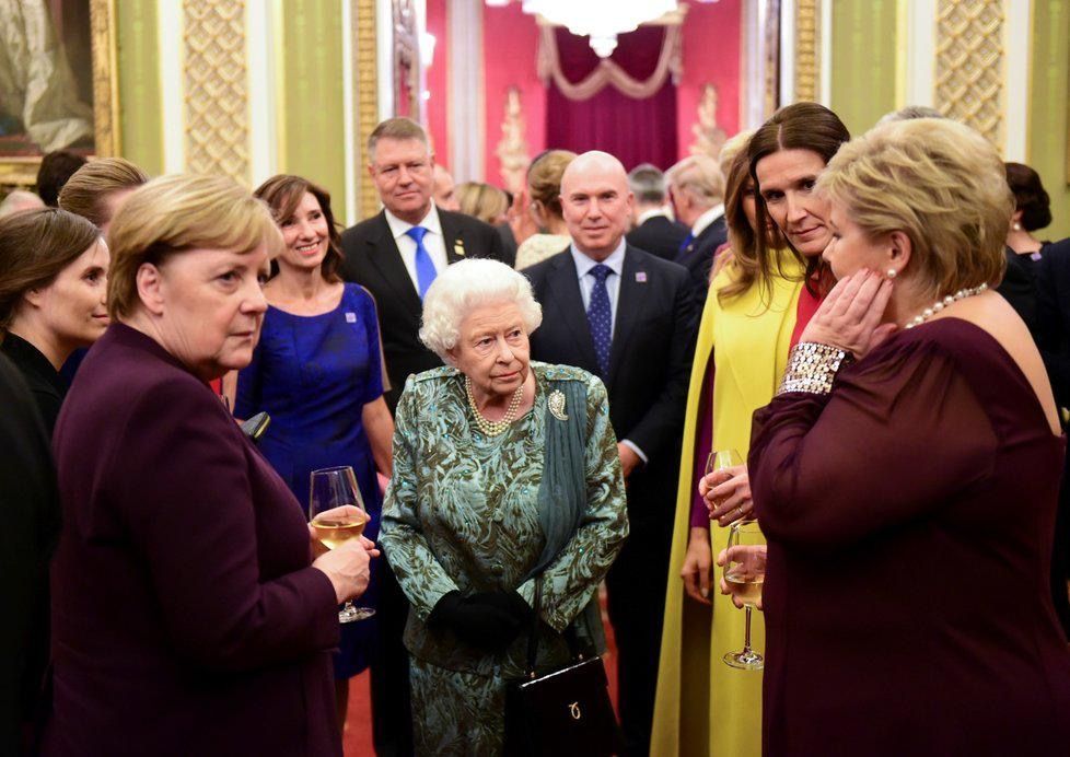 Carmen Iohannis, &icirc;nt&acirc;lnire cu Regina Elisabeta și Melania Trump! Ce ținută a purtat Prima Doamnă a Rom&acirc;niei