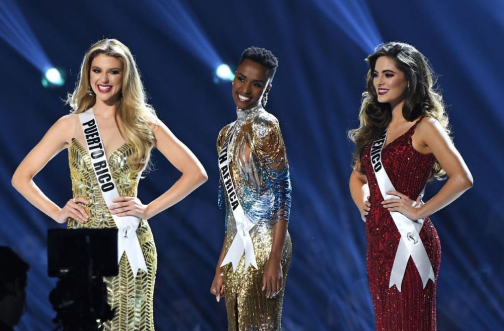 Zozibini Tunzi, prima femeie de culoare din ultimii 8 ani care c&acirc;știgă Miss Universe