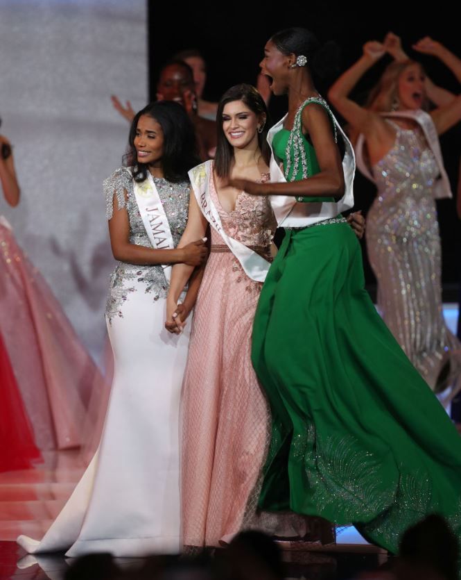 Cine este Nyekachi Douglas, t&acirc;năra din Nigeria care a avut o reacție neașteptată la Miss World 2019