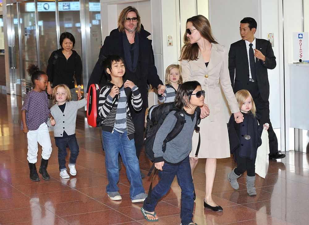 Decizia neașteptată pe care Angelina și Brad Pitt au luat-o &icirc;n privința copiilor lor