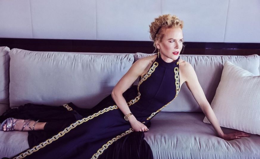 Rochia purtată de Nicole Kidman la Globurile de Aur a fost creată &icirc;n 425 de ore