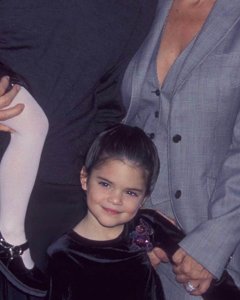 Kendall Jenner, imagine din copilărie. C&acirc;t de frumoasă era sora mai mică a lui Kim Kardashian