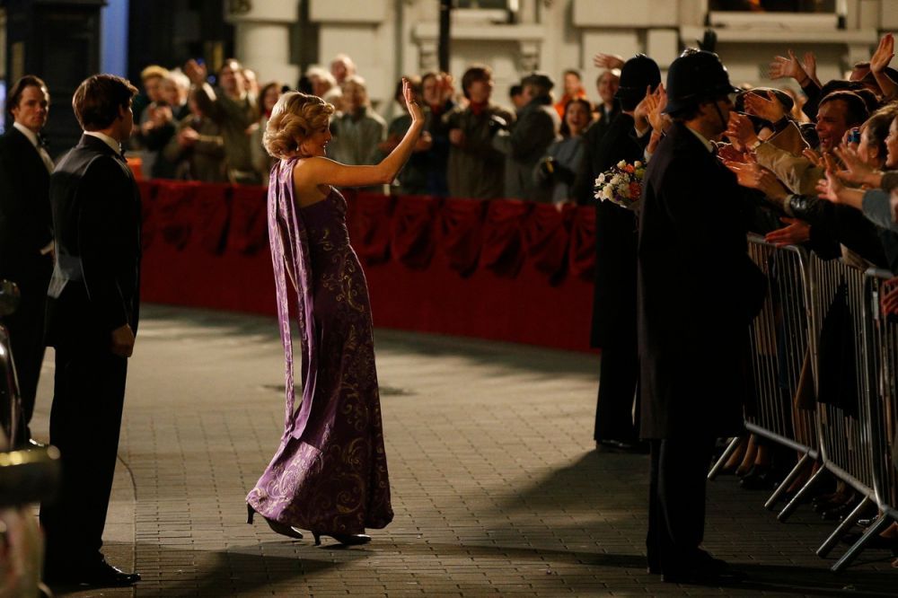 Emma Corrin, interpreta Prințesei Diana &icirc;n &rdquo;The Crown&rdquo;, și-a dezvăluit orientarea sexuală