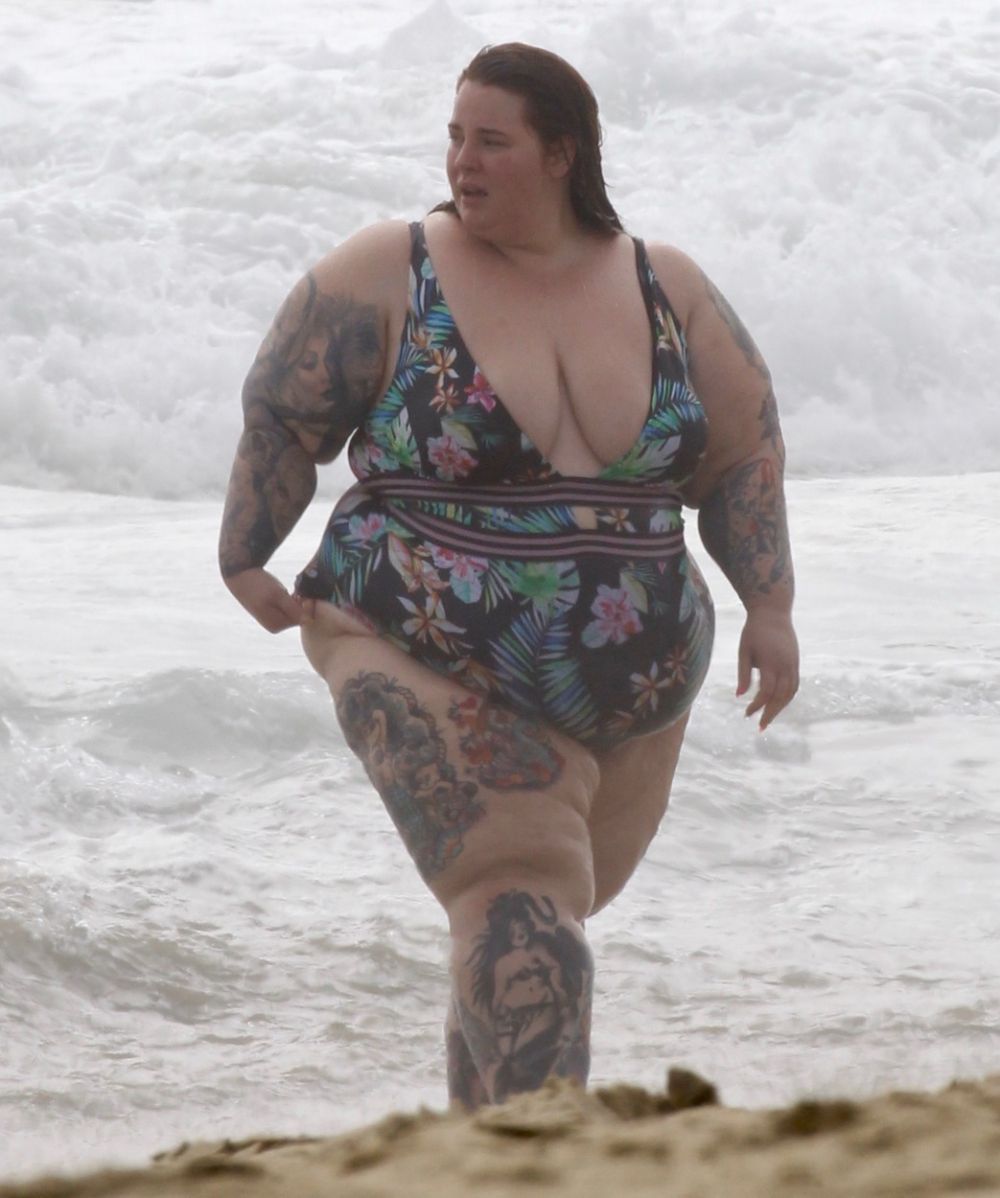 Modelul plus size Tess Holliday suferă acum de anorexie: &rdquo;Sunt anorexică&rdquo;