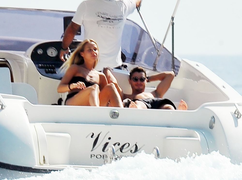 Brahim Diaz și iubita lui, Luz Mendez, vacanță pe yacht! Cum au fost surprinși de paparazzi