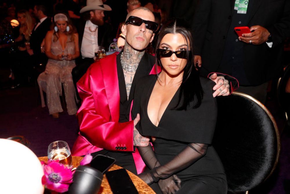 Kourtney Kardashian și Travis Barker s-ar fi căsătorit &icirc;n Las Vegas