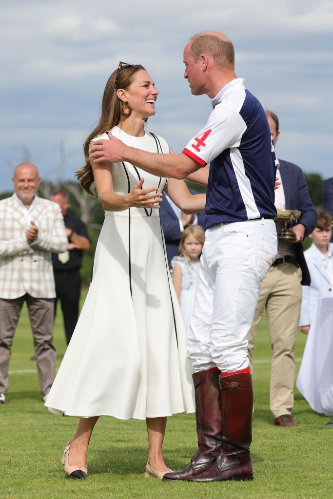 Ducii de Cambridge, William și Kate, momente rare de tandrețe &icirc;n public