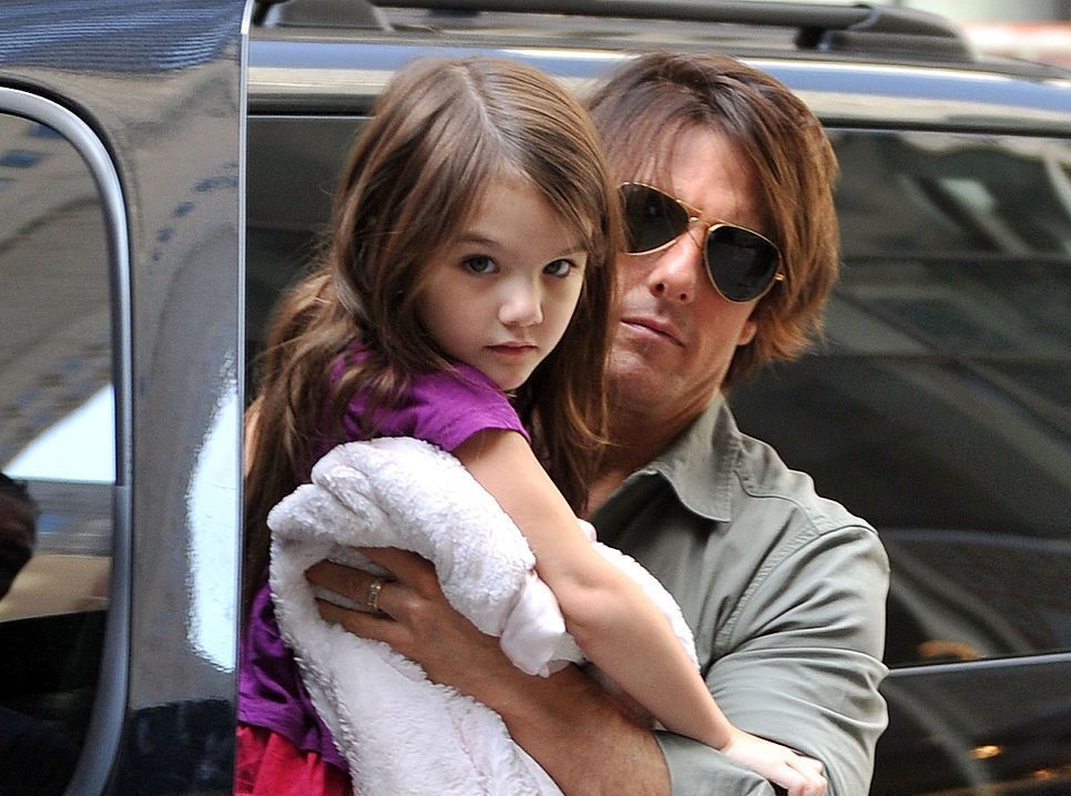 Poze rare cu fiica lui Tom Cruise. Cum au surprins-o paparazzii pe străzile din New York