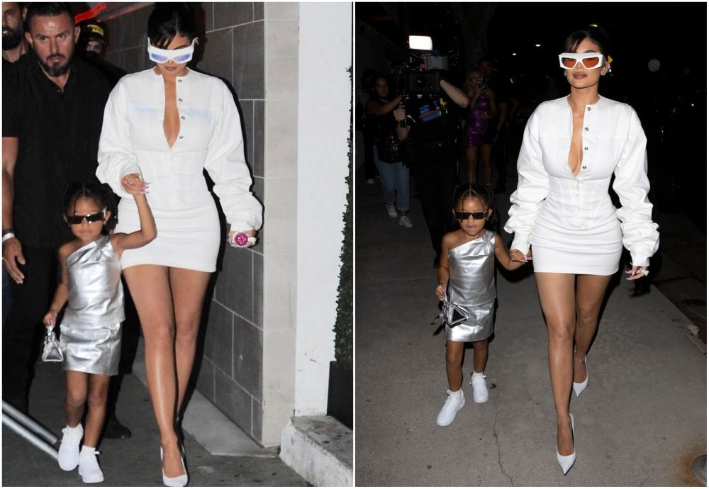 La numai 4 ani are geantă de 1000 $. Cum a apărut fiica lui Kylie Jenner la un eveniment monden